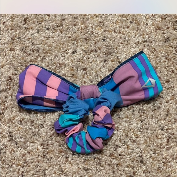 Ivivva Other - Colorful Striped Ivivva Scrunchie With Bow